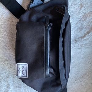 Fanny pack/cross bag